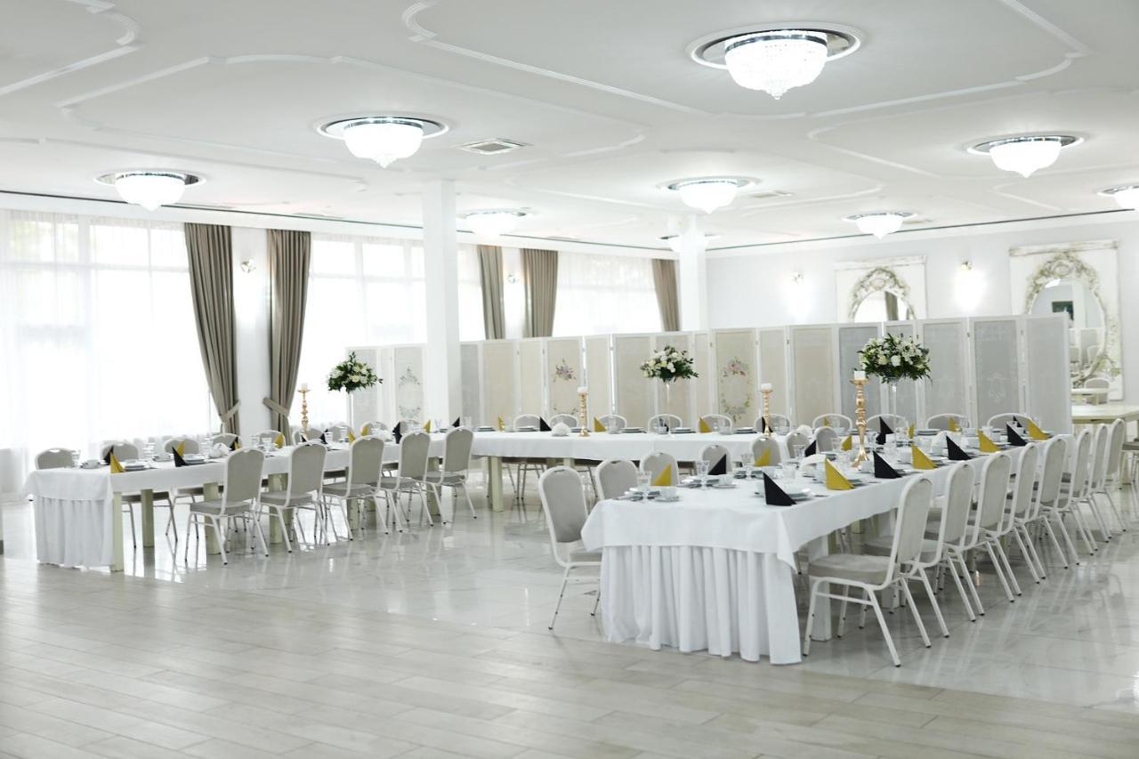 Hotel Greys Polonia Zasutowo Εξωτερικό φωτογραφία